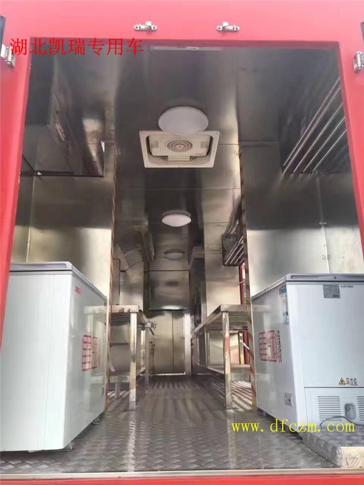 東風(fēng)天錦炊事車冷凍裝置及排風(fēng)系統(tǒng) 東風(fēng)天錦炊事車冷凍裝置及排風(fēng)系統(tǒng)