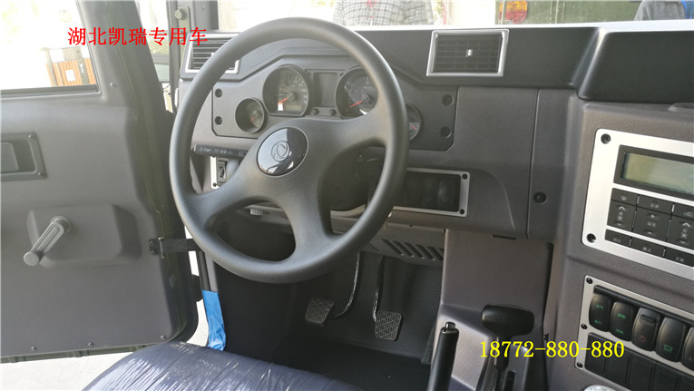 東風猛士森林消防運兵車儀表臺 東風猛士森林消防運兵車儀表臺