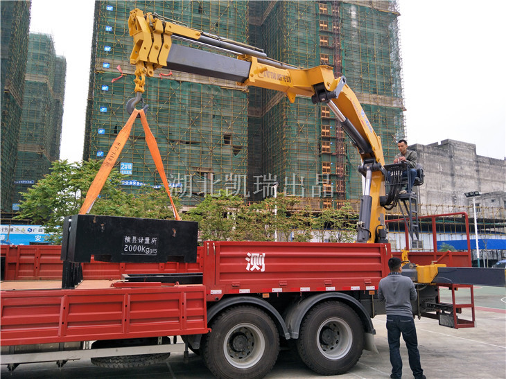 ���߿��������ؙC���\���a