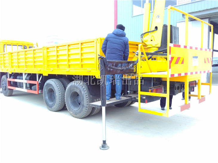 �z��܇����ƽ�_