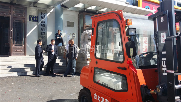 �z��܇������յ�ж��܇